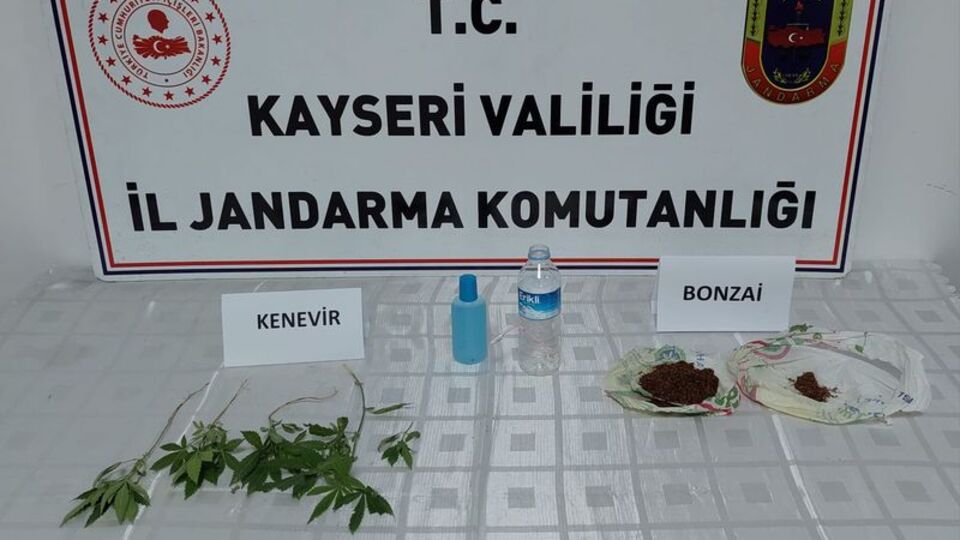 Kayseri'de uyuşturucu operasyonu: 3 gözaltı