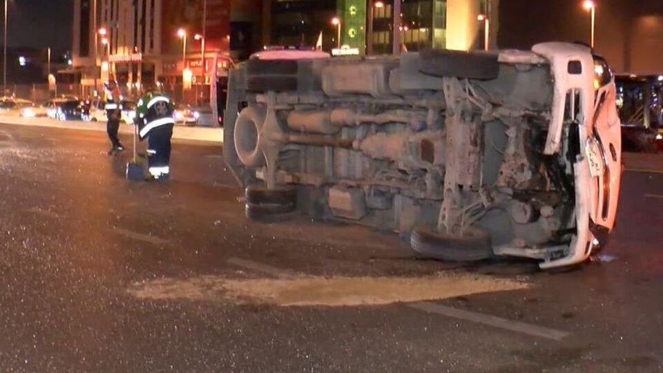 Bakırköy'de zincirleme kaza: 4 yaralı