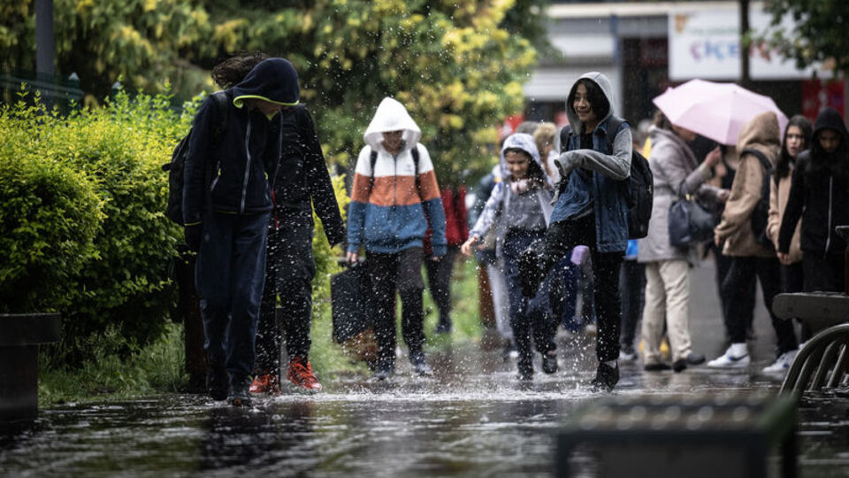 11 il için sarı kodlu uyarı! Bu bölgelerde yoğun yağmur var