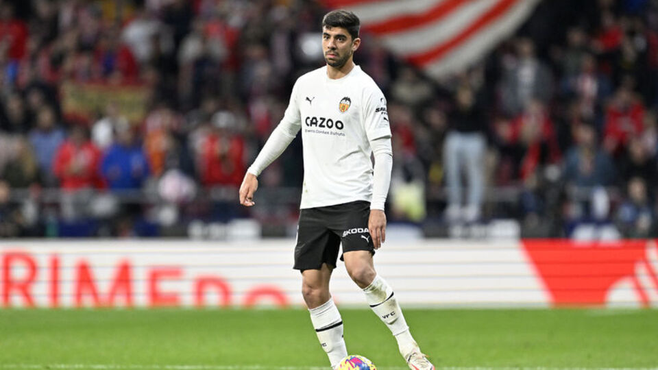 Valencia, Cenk Özkacar'ı açıkladı!