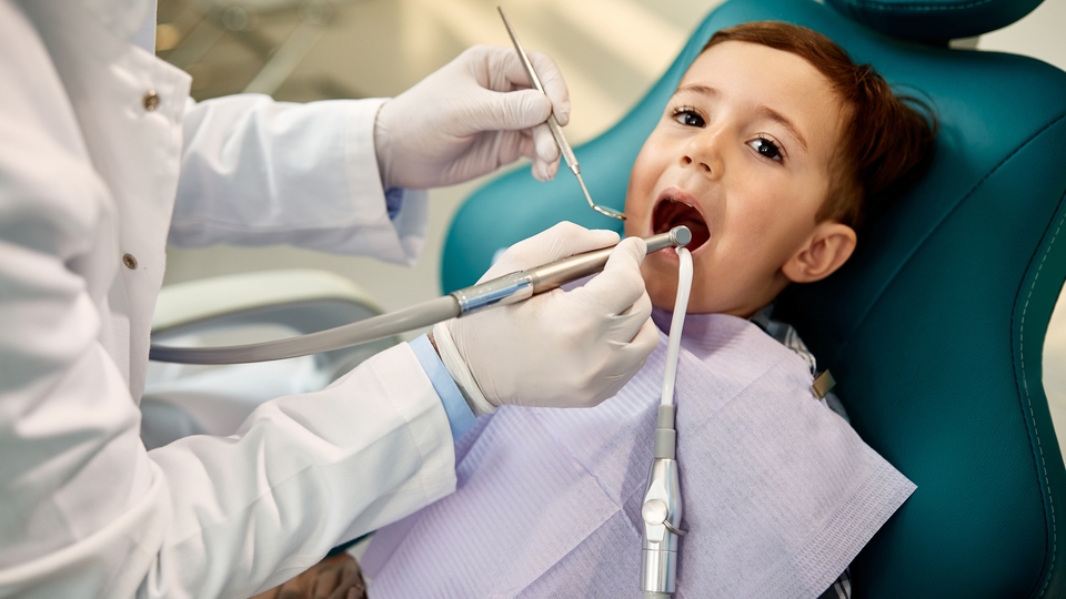 Okul çağındaki çocukların yüzde 60 ila 90'ında diş çürüğü görülüyor!