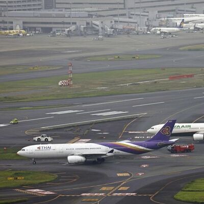 Japonya'da pistte korkutan anlar