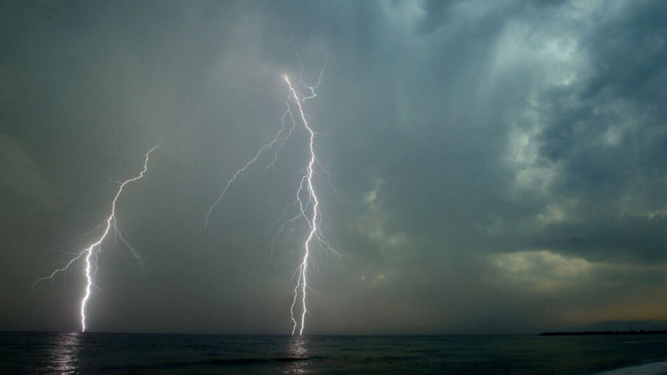 Şiddetli sağanak sürüyor!