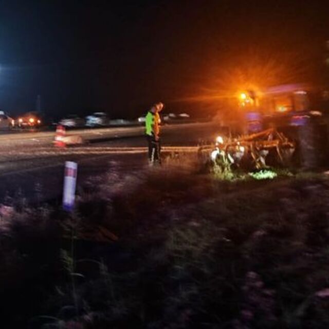 Traktörle çarpışan otomobildeki kadın öldü, eşi yaralı