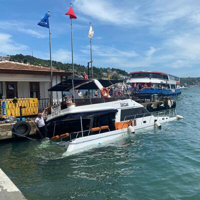 Boğazda faciadan dönüldü! Su alan yat batmaya başladı