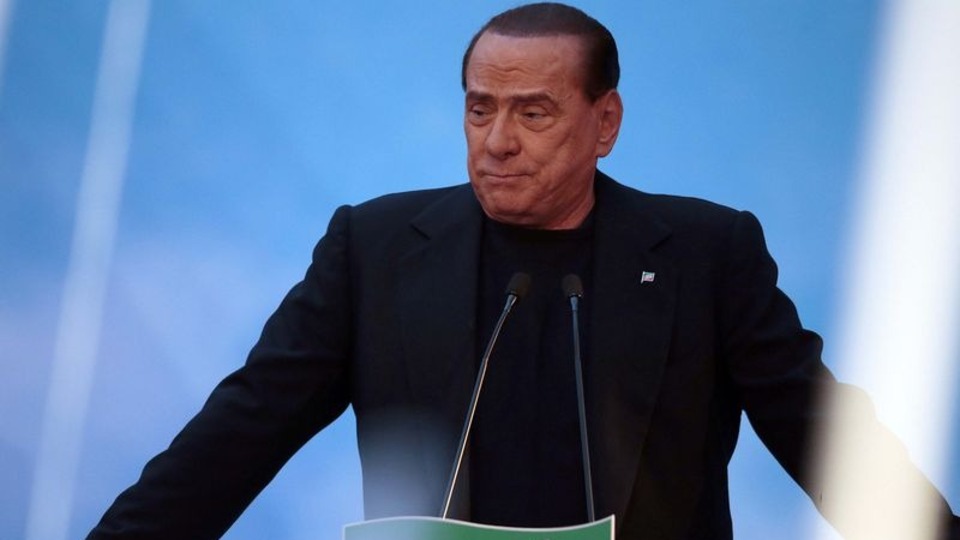 Eski İtalya Başbakanı Berlusconi hayatını kaybetti