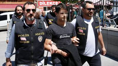 Kavgada göğsünden bıçaklanan genç öldü