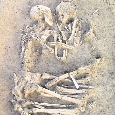 6 bin yıldır yan yana yatan Valdaro Aşıkları