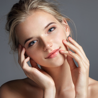 Cildinizi canlandırarak gençleştiren 5 besin!