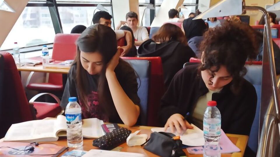 Depremzede YKS adaylarına ulaşım-barınma desteği başvuruları uzatıldı