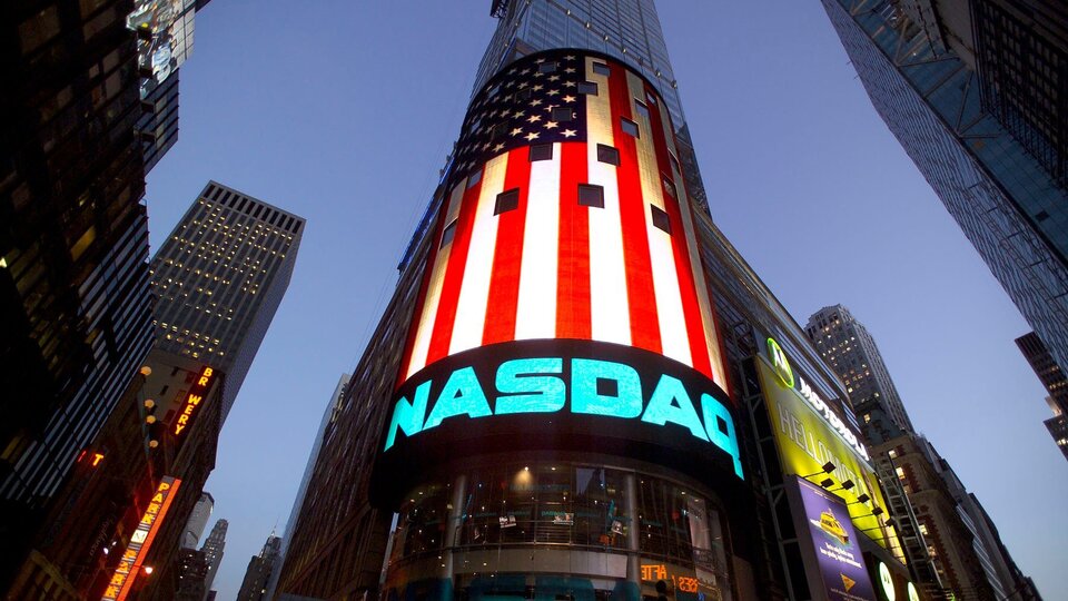 Nasdaq'tan 10.5 milyar dolarlık satın alma