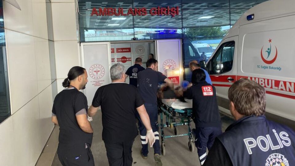 Kendisini döven oğlunu öldürdü!