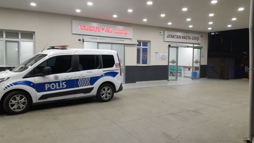 İzmir'de 11 kişi yedikleri gıdadan zehirlendi