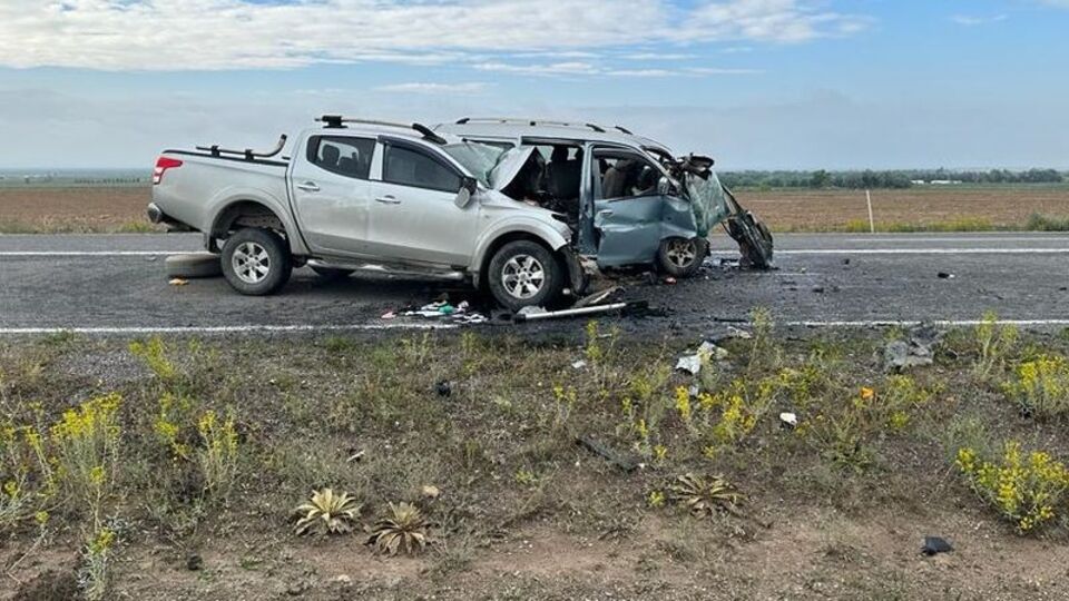 Konya'da feci kaza! İki kamyonet çarpıştı: 4 ölü!