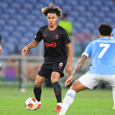 Ön libero için flaş hamle!