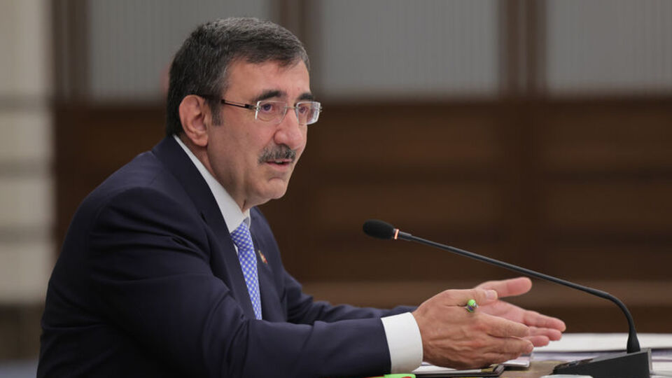 "Çalışan kesimleri enflasyona ezdirmeyeceğiz"