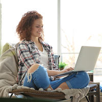 Uzun süre evden çalışma kalıcı şekil bozukluklarına neden olabilir