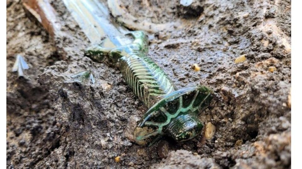 Kabzası tamamen bronzdan, 3 bin yıllık! 'Olağanüstü' keşif...