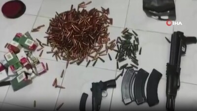 Jandarma baskınından adeta cephanelik çıktı