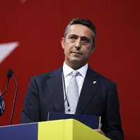 Ali Koç yönetimi ibra edildi