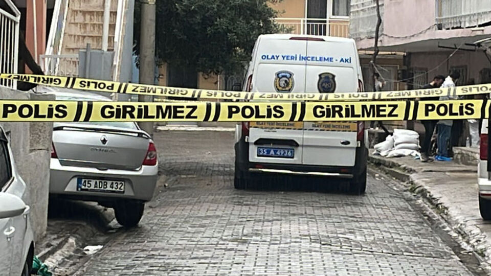 İzmir'de bir evde 4 kişinin cansız bedeni bulundu!