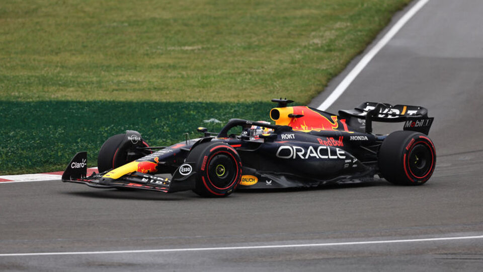 Kanada'da Verstappen kazandı