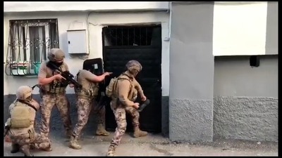 Emniyet'ten "Kukla" operasyonu