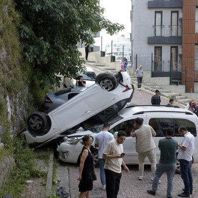 Kağıthane'de akılalmaz kaza!