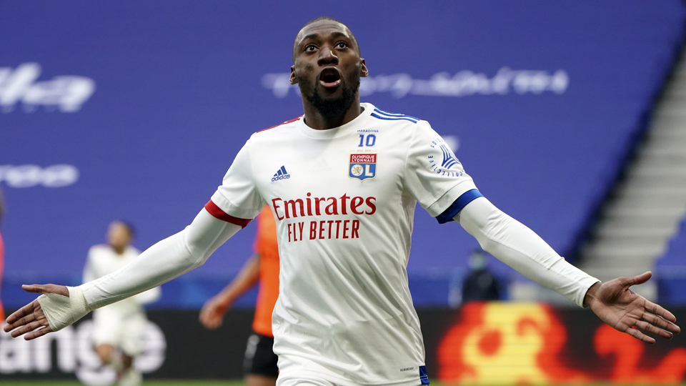 Kartal'ın gözü Ekambi'de