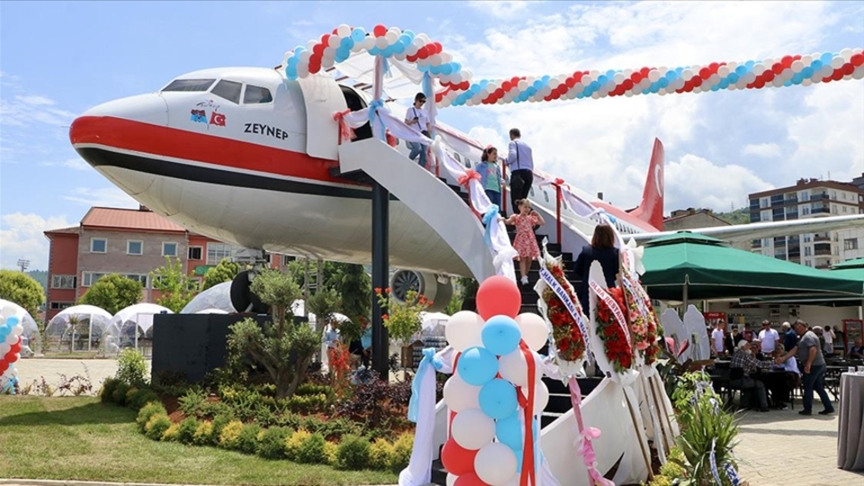 Pistlerden pide salonuna