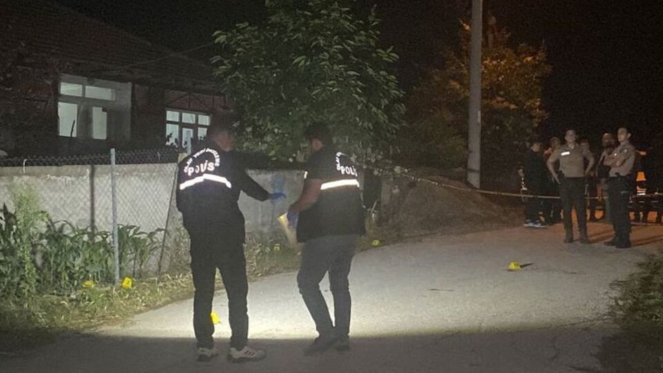 İki ailenin kavgası kanlı bitti: 2'si ağır 6 yaralı