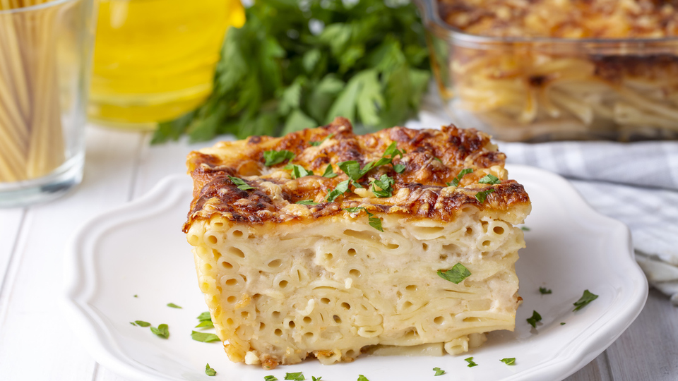 Beşamel soslu fırın makarna nasıl yapılır?