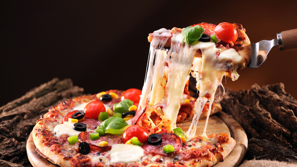 Kolay pizza nasıl yapılır, malzemeleri neler?