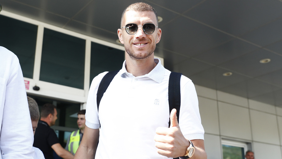 Dzeko resmen Fenerbahçe'de! İşte maliyeti...