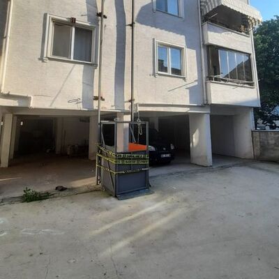 Halatı kopan seyyar asansör zemine çakıldı: 2 ölü, 2 yaralı