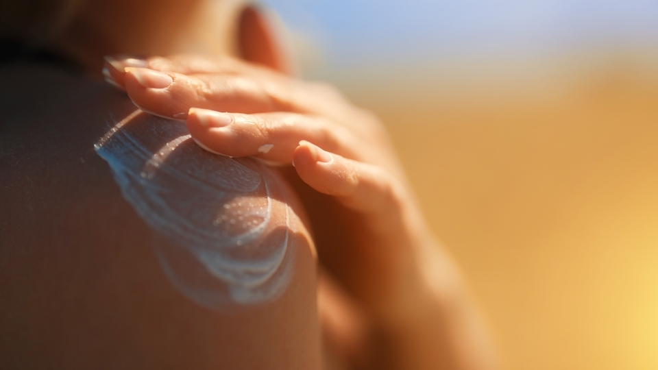 Sahte güneş kremi uyarısı! Kalıcı hasarlara neden olabiliyor