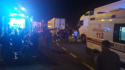 Emniyet şeridinde facia: 3 ölü, 4 yaralı