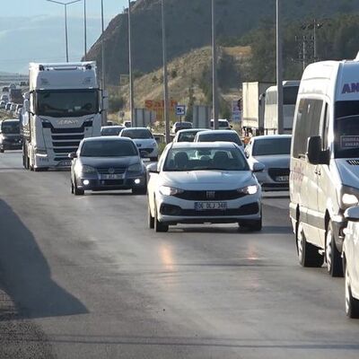 Kilit kavşakta bayram yoğunluğu