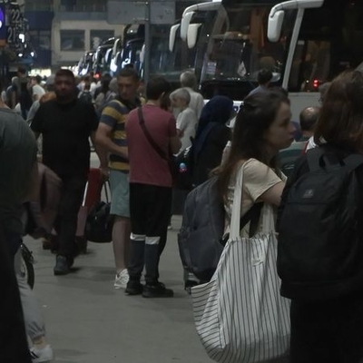 İstanbul'da otogarda bayram tatili yoğunluğu