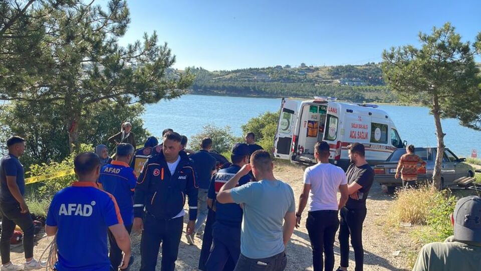 Arkadaşlarıyla gittiği piknikte barajda boğuldu