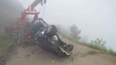 Yayla yolunda şarampole devrildi: 2 ölü