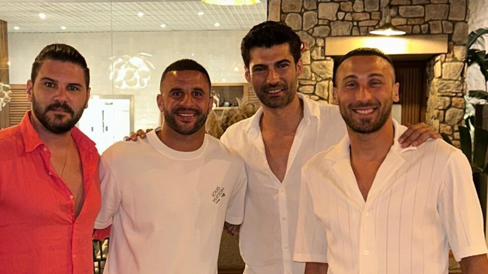 Cenk, Kyle Walker'la bir arada!