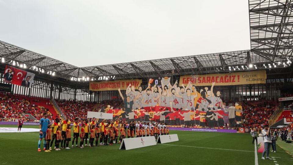 5 farklı dilde şampiyonluk istedi!