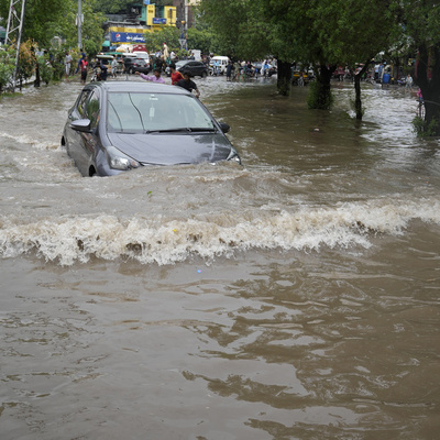 Pakistan'da aşırı yağış ve yıldırım faciası