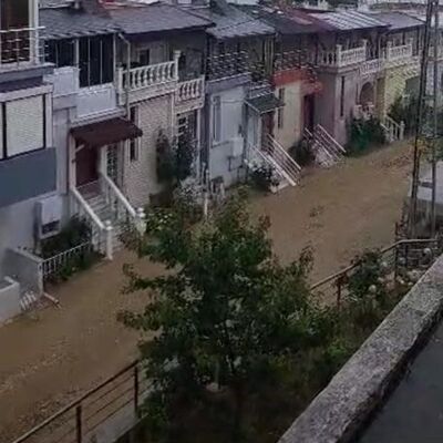 Silivri'de yollar nehre döndü