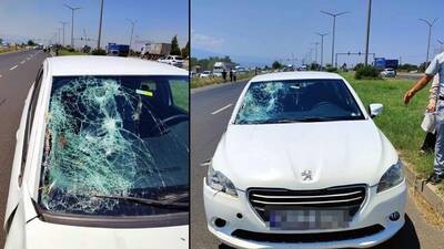 Anne ile bebeğini kaza ayırdı