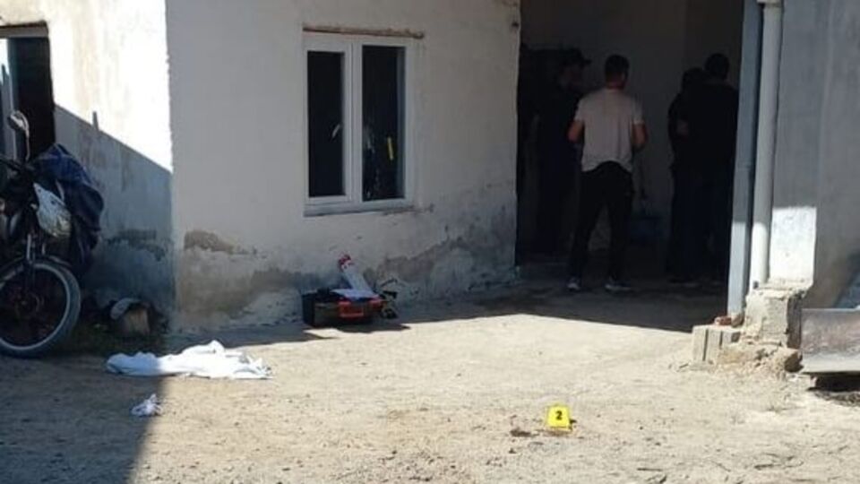 Ağabeyini tüfekle vurarak öldürdü