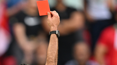 Amatör maçta 11 kırmızı!