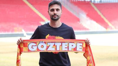 Göztepe'de ilk imza Tarkan'dan
