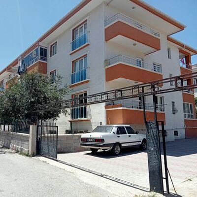 Çarşaf giyip balkondan girdiği evde annesini öldürdü!